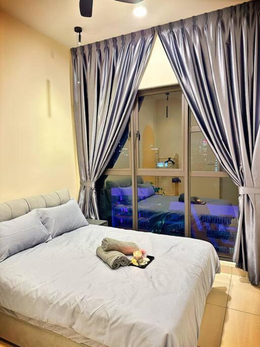2r2b*1-6+1 Pax*kl City*10mins-klcc Pangsapuri *