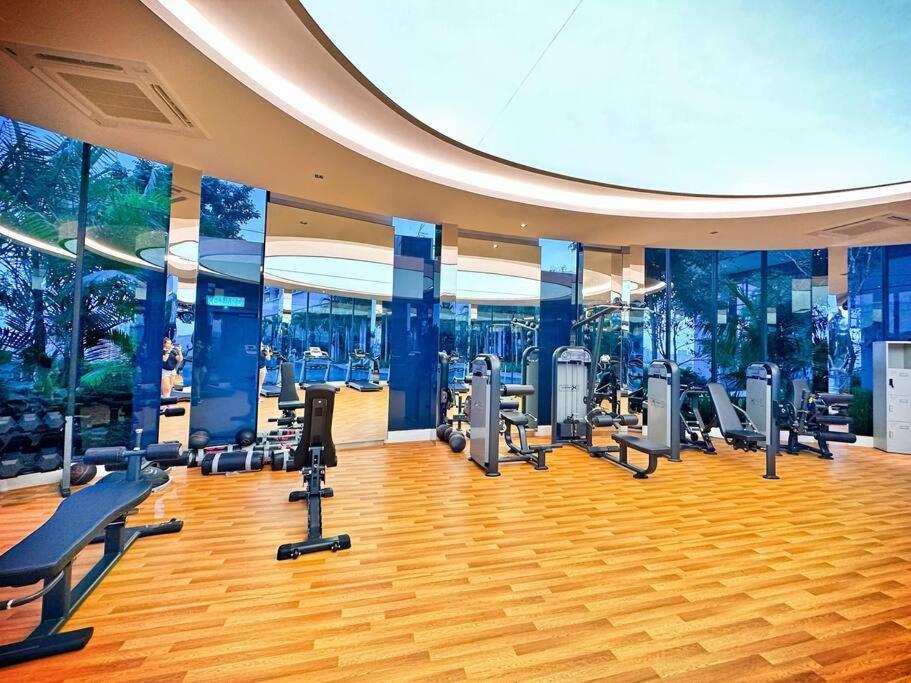 2r2b*1-6+1 Pax*kl City*10mins-klcc Pangsapuri