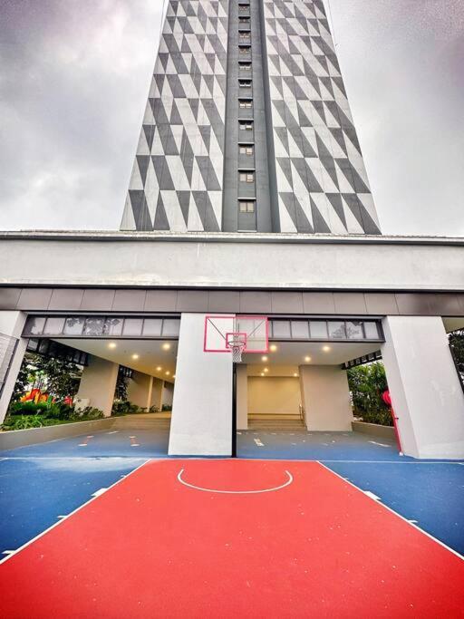 2r2b*1-6+1 Pax*kl City*10mins-klcc